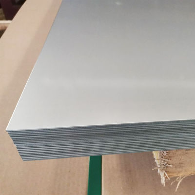 พื้นผิวกระจก 4x8 ss 316 304 แผ่นสแตนเลสม้วนรีดเย็น Ss304 เหล็กม้วนความกว้างที่กำหนดเอง